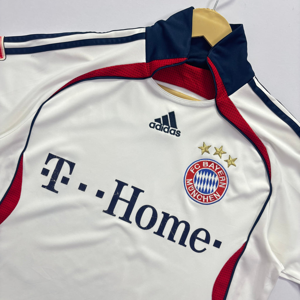 FC Bayern 2006 Home