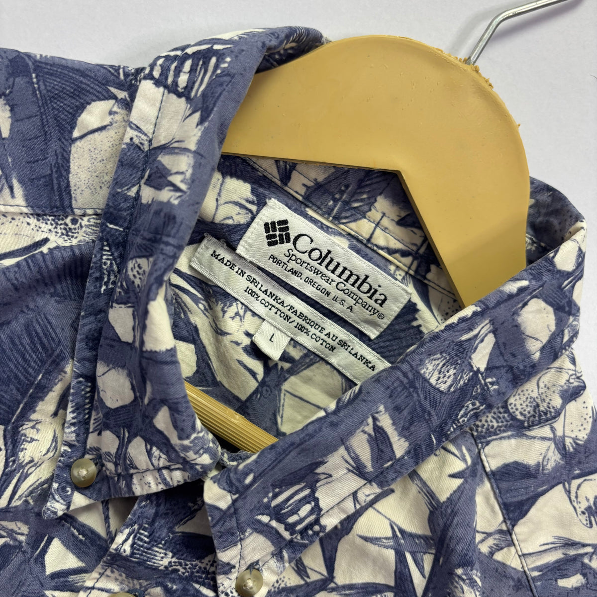 Columbia Hawaiian Button Shirt