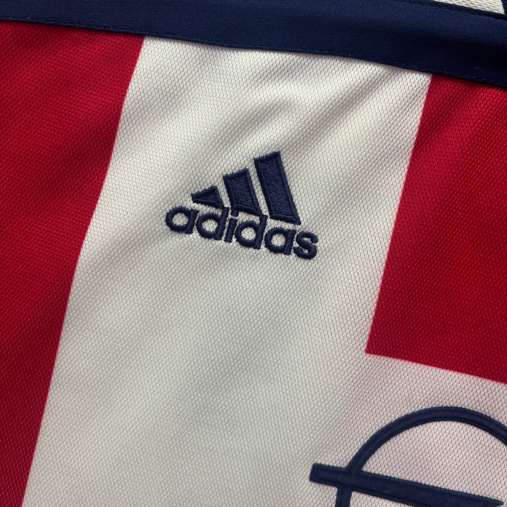 FC Bayern Munich 2000 Away
