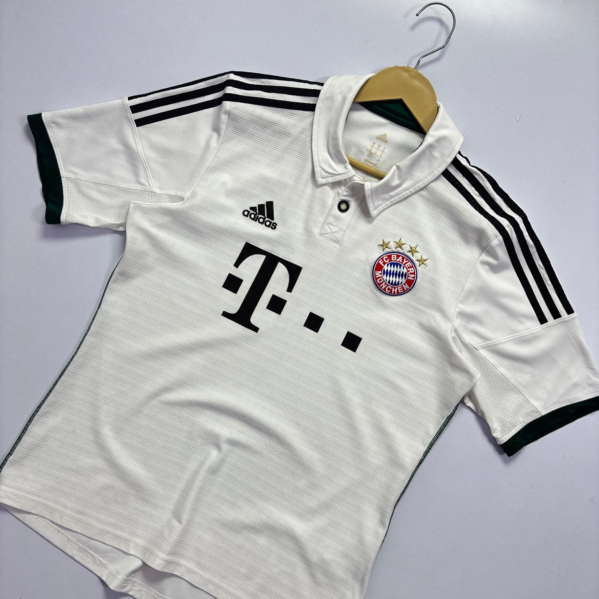 F.C Bayern 2013 Away