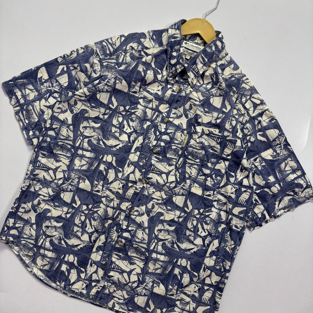 Columbia Hawaiian Button Shirt
