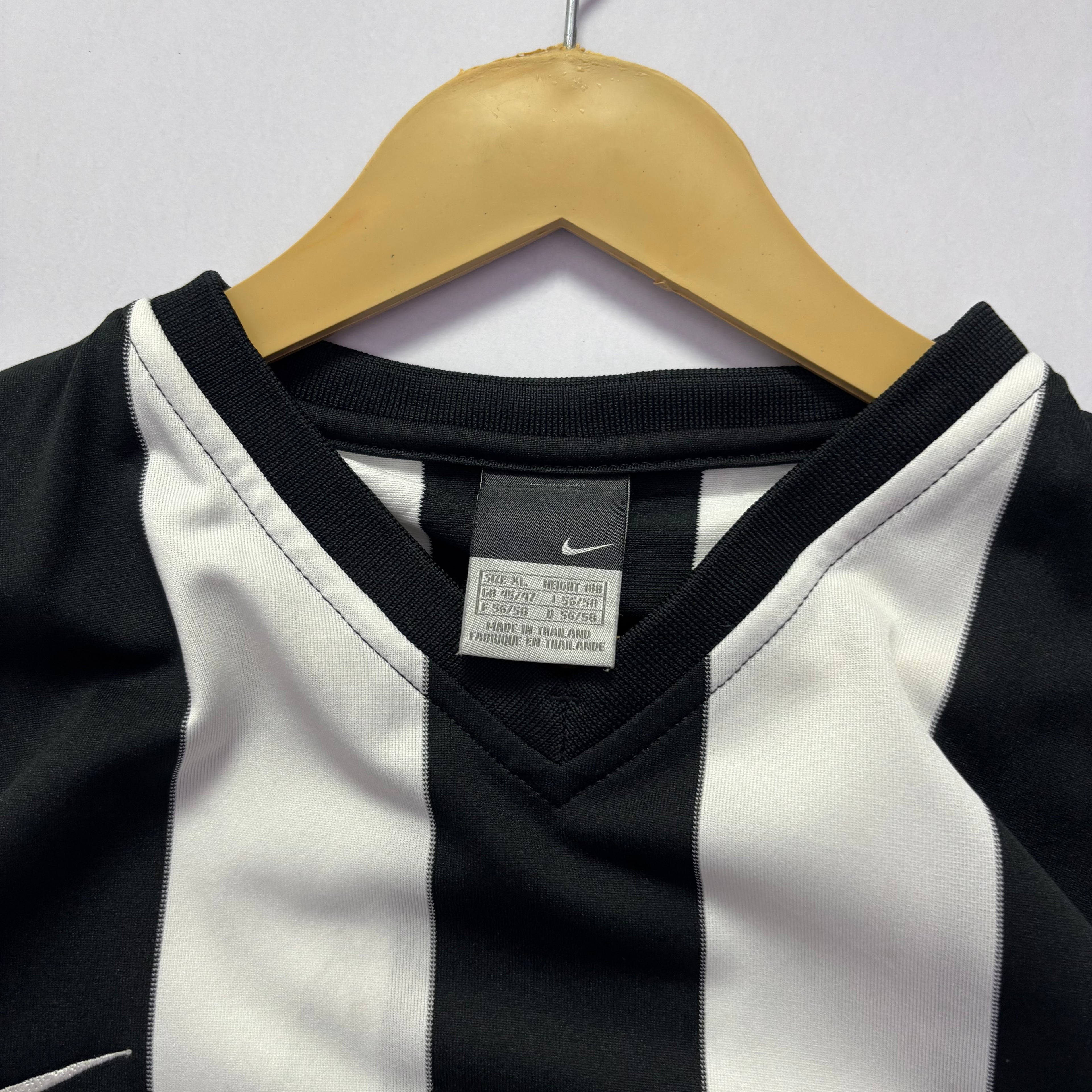 Vtg. Nike Side Swoosh Mesh T-Shirt