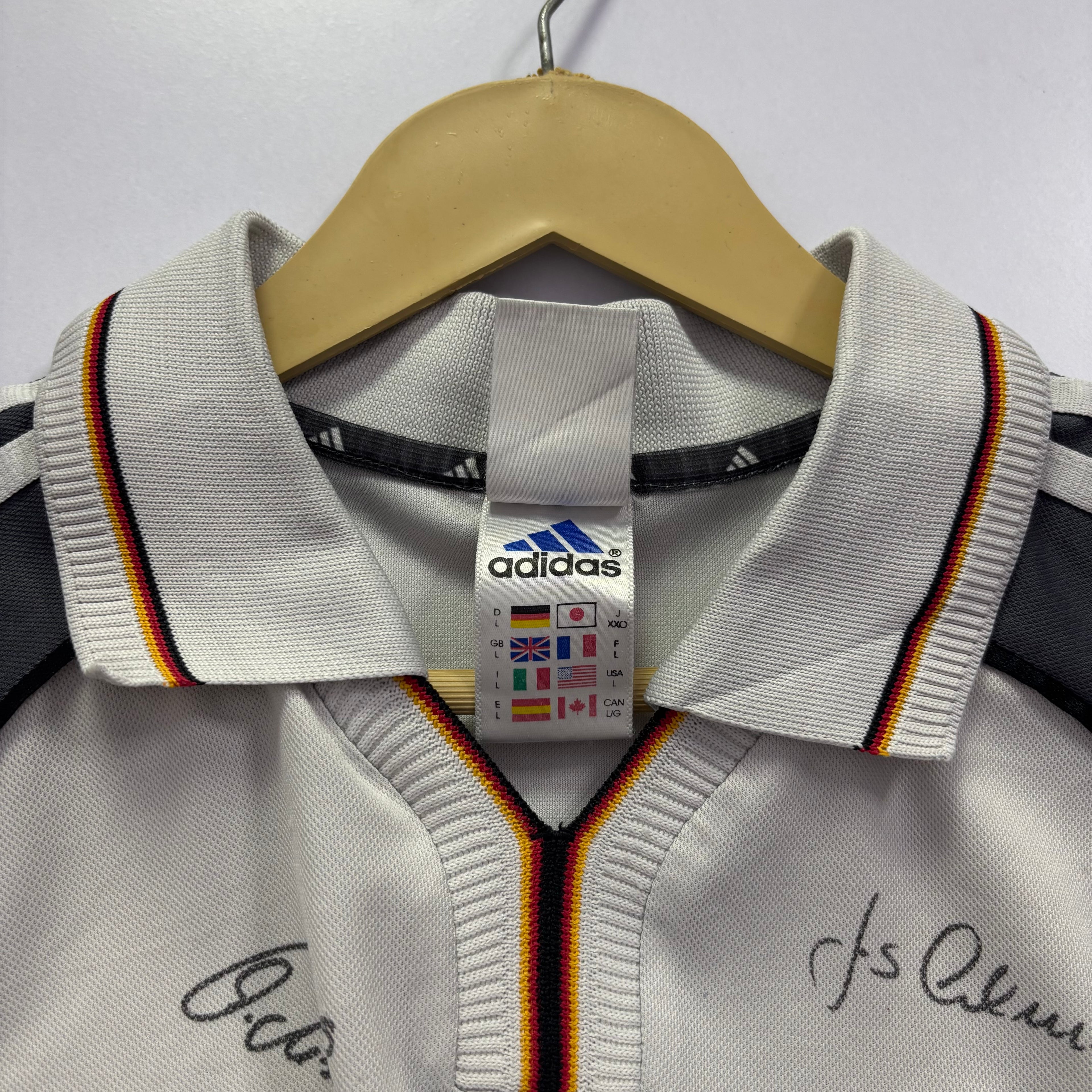 Germany 2002 ‘Squad Singed’ Home