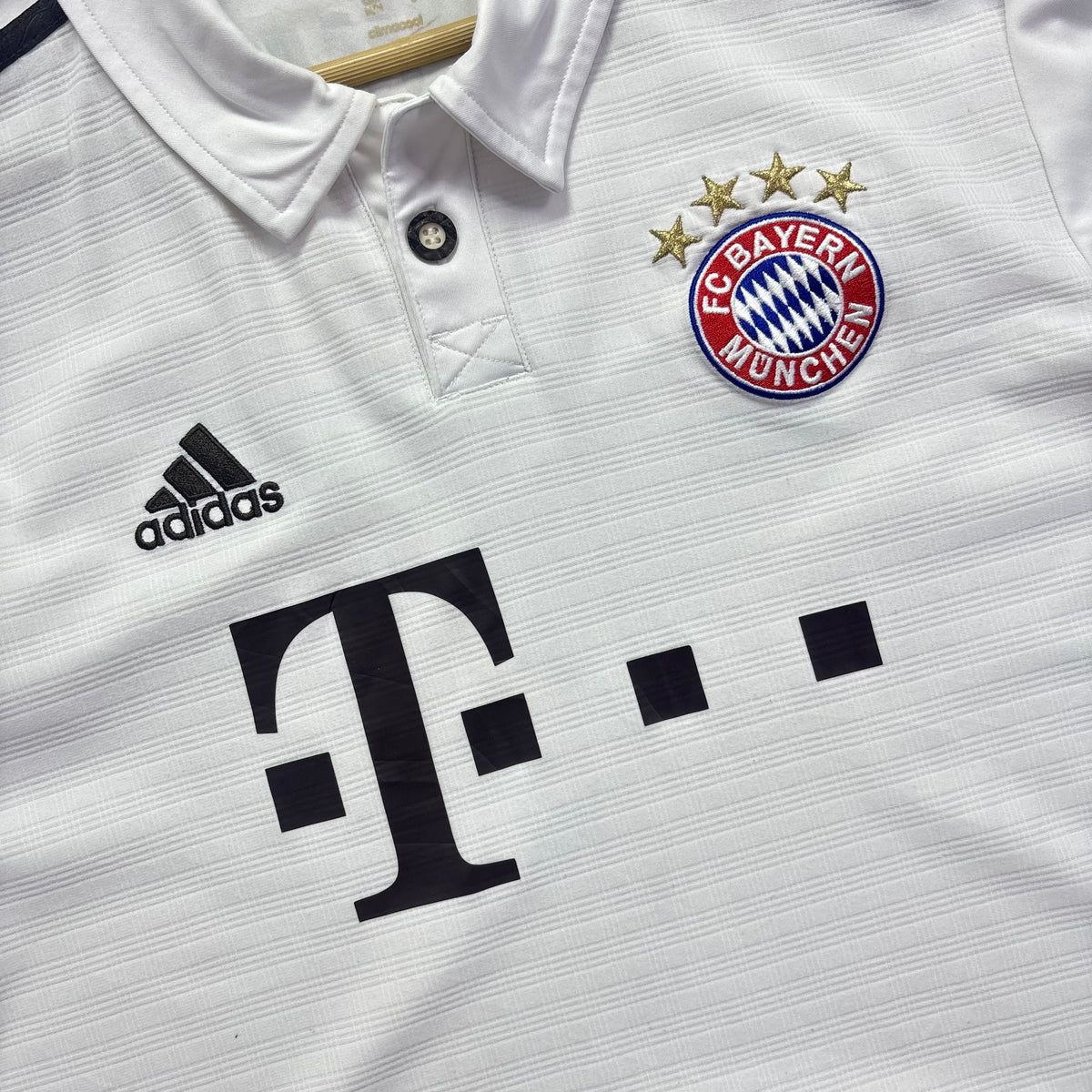 F.C Bayern 2013 Away
