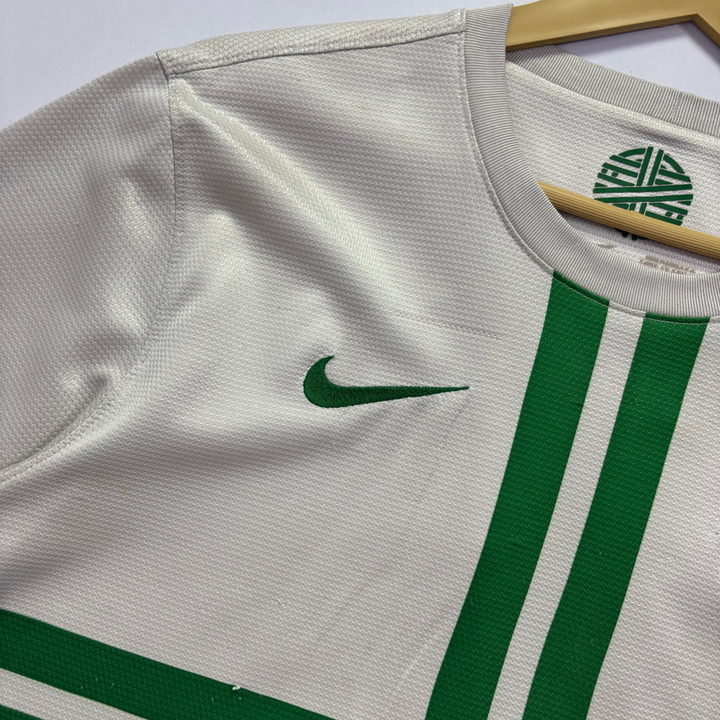 Portugal 2012 Away