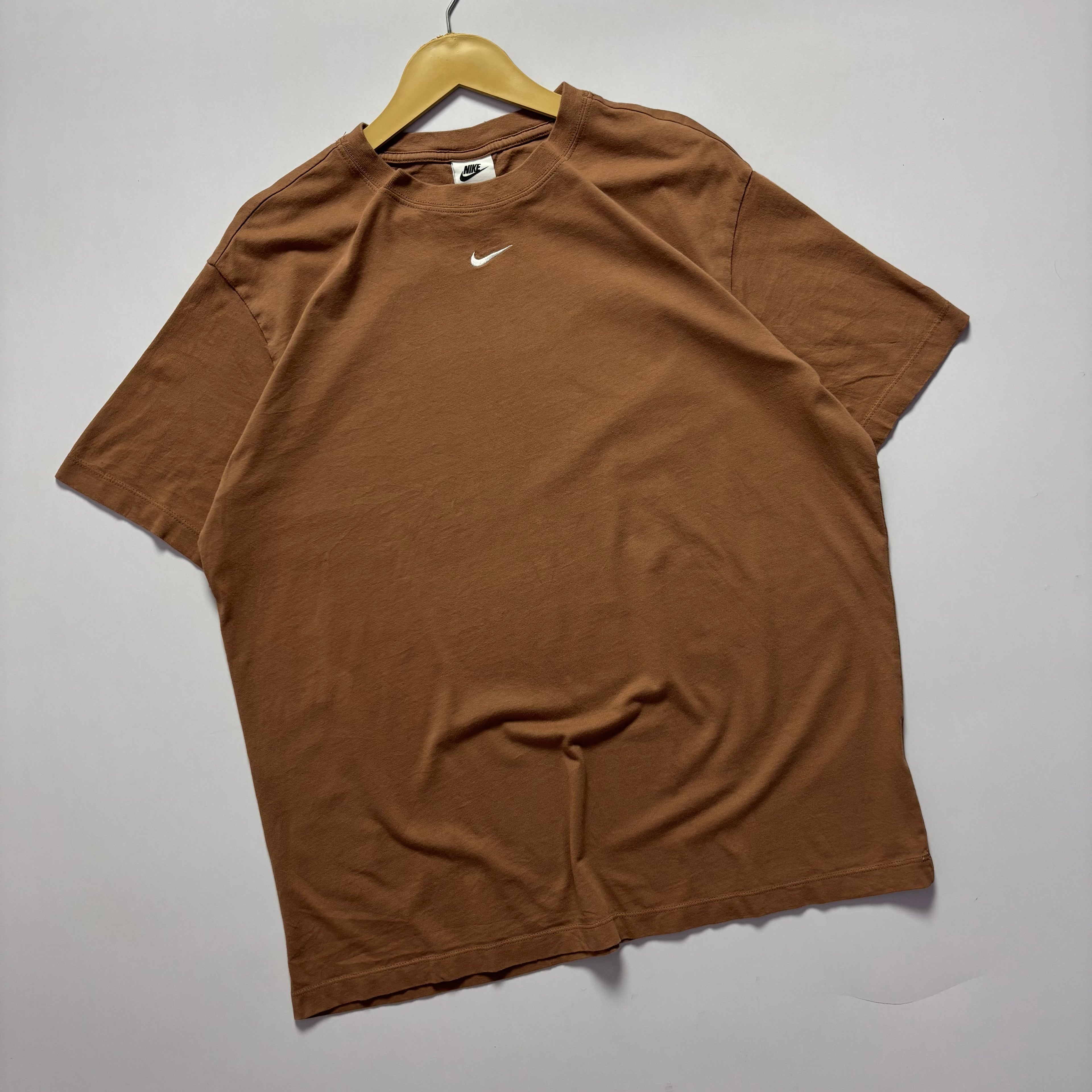 Nike Small Mid Swoosh T-Shirt