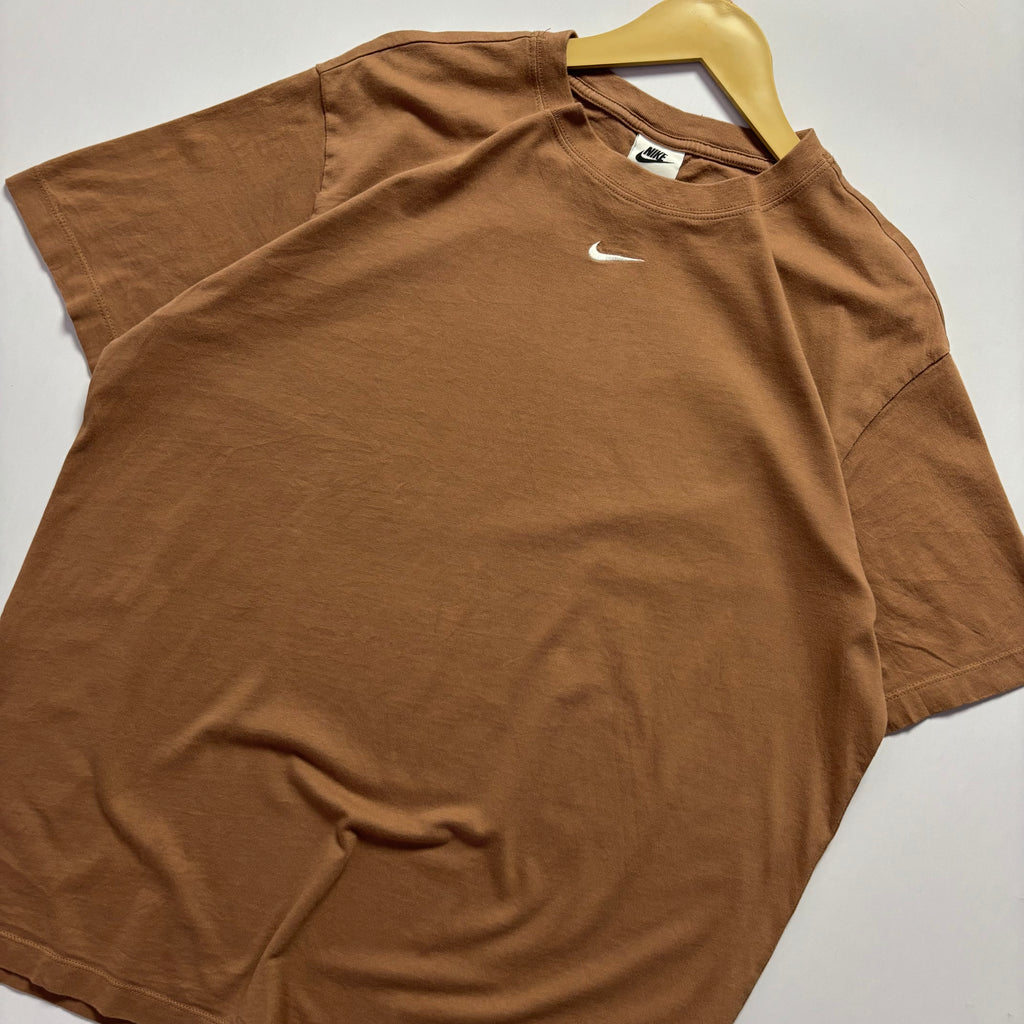 Nike Small Mid Swoosh T-Shirt