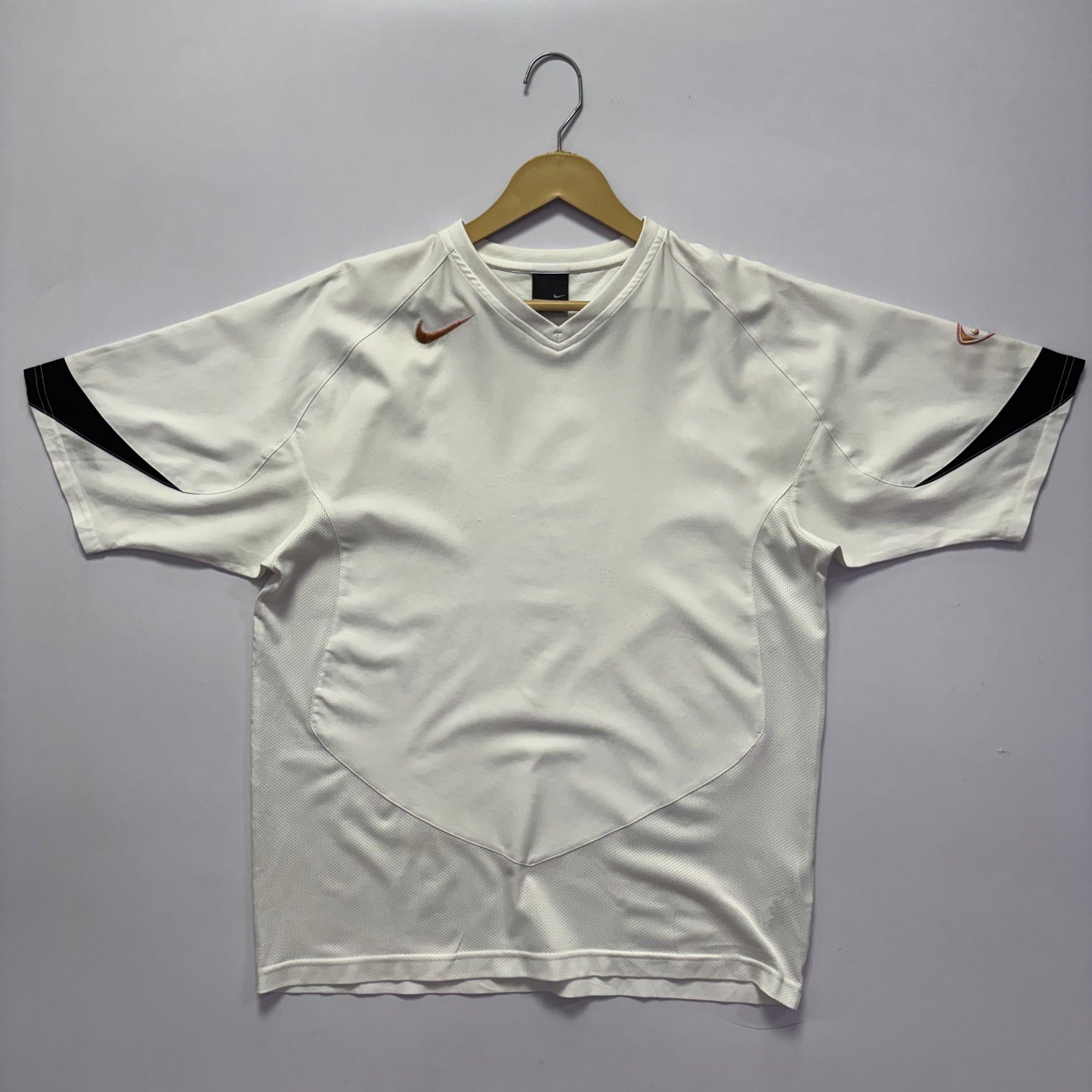Vtg. Nike Side Swoosh Mesh T-Shirt