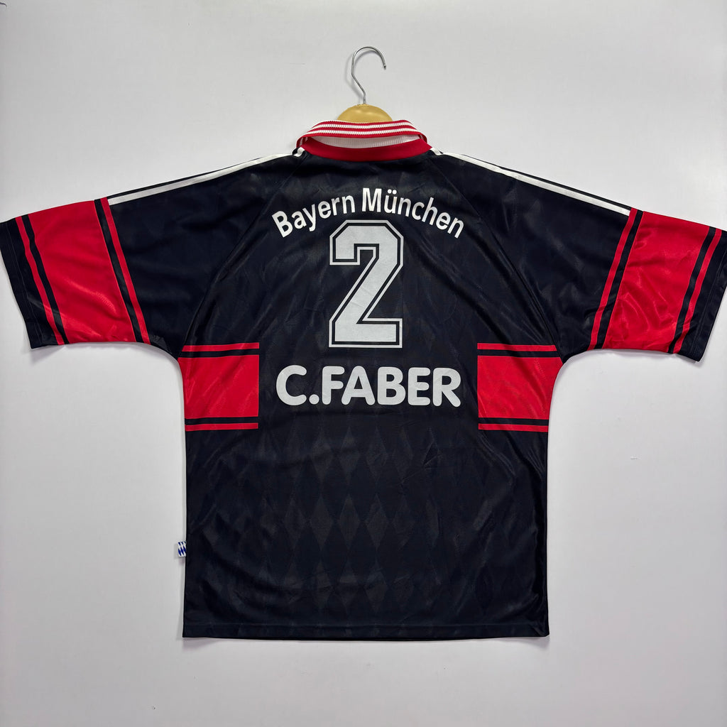 Fc bayren 1997 Home