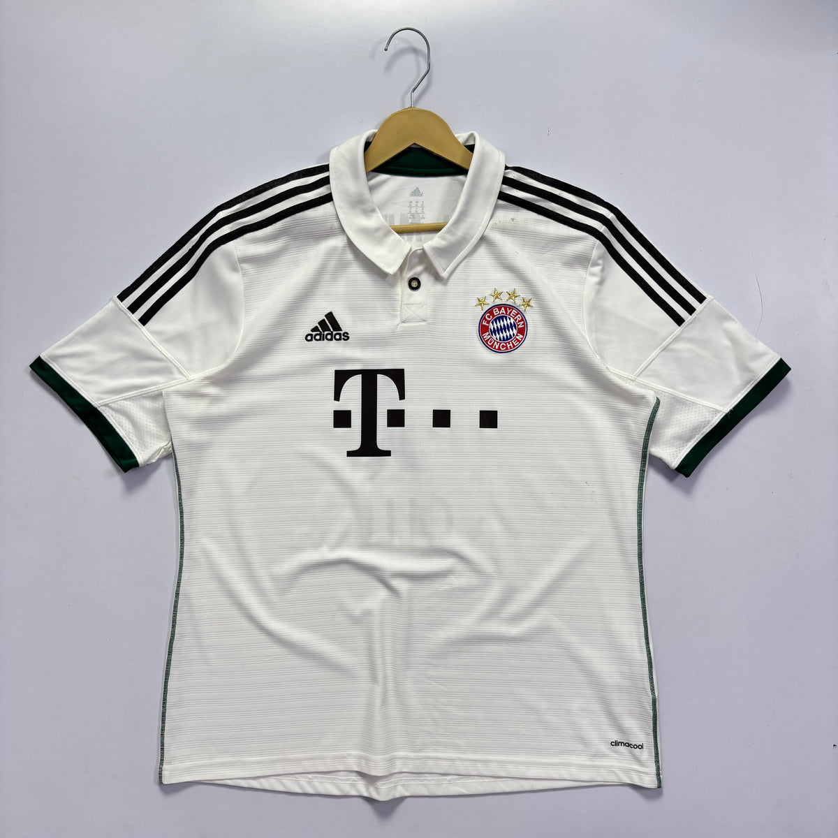 F.C Bayern 2013 Away