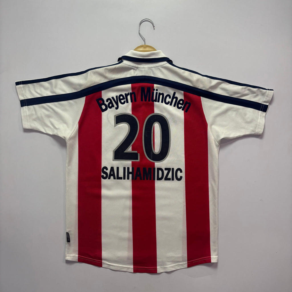 FC Bayern Munich 2000 Away