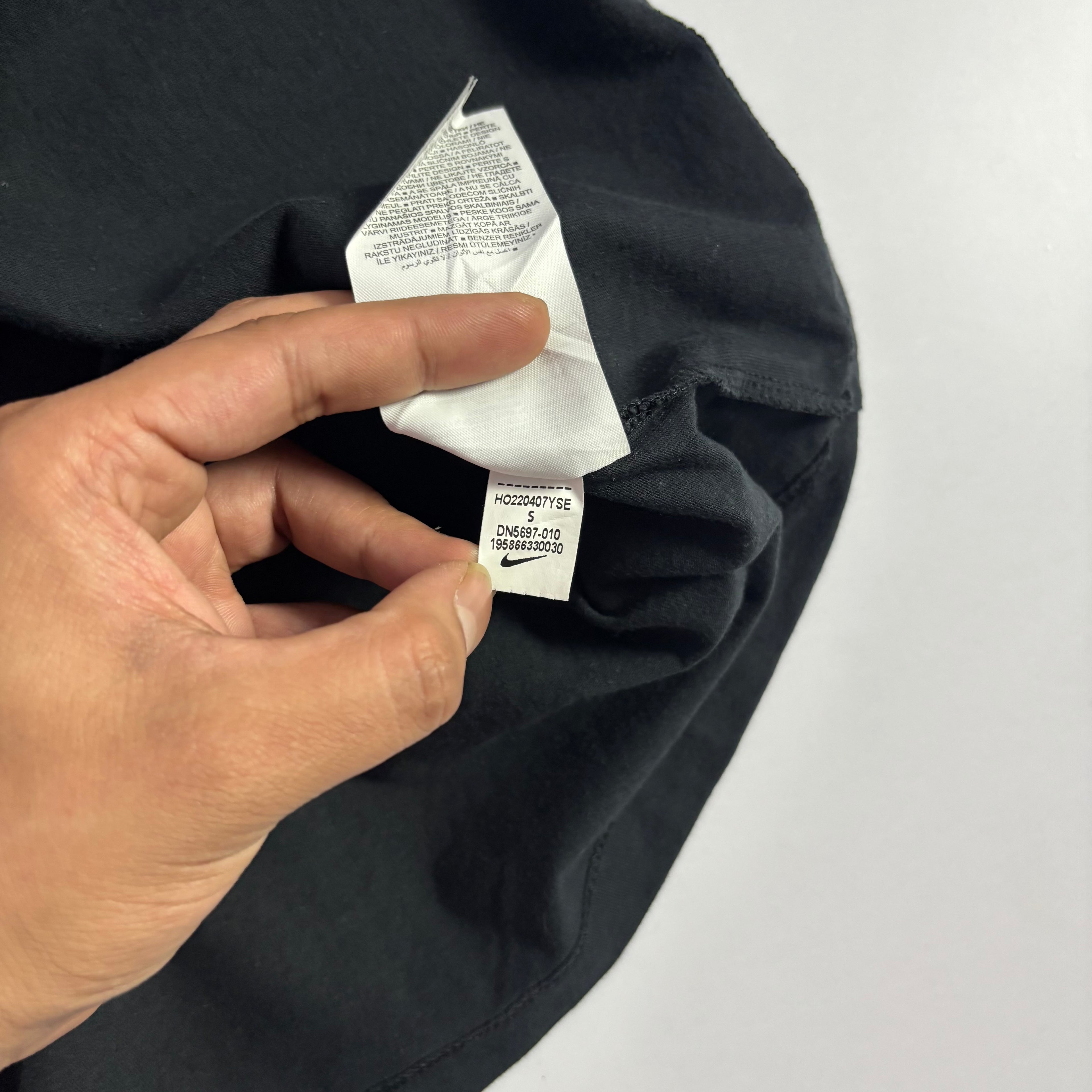 Nike Mid Swoosh Embroidery Tshirt