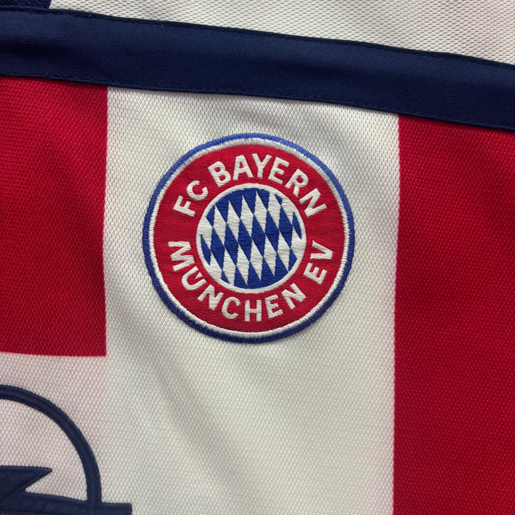 FC Bayern Munich 2000 Away