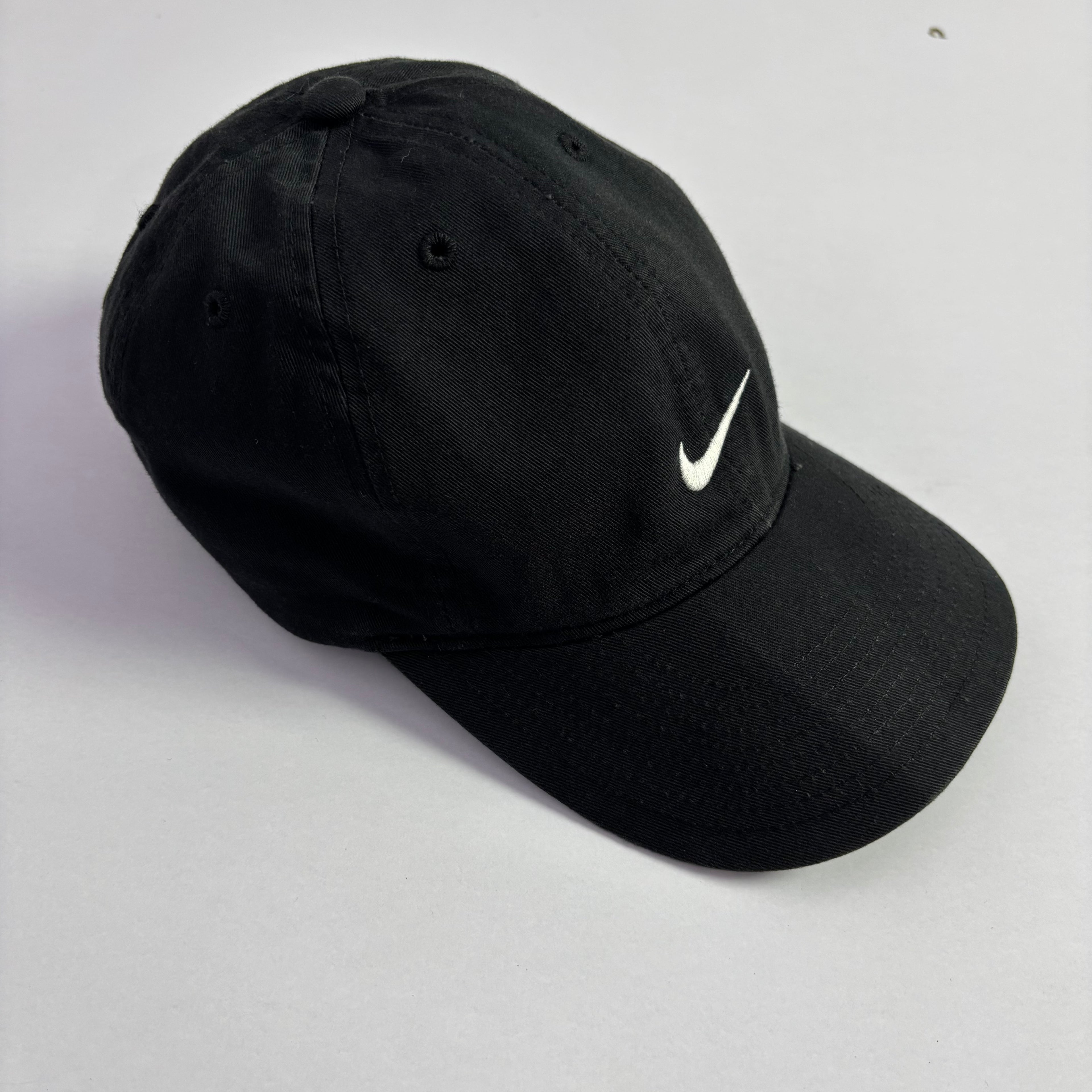 Nike Mid Swoosh Golf Cap