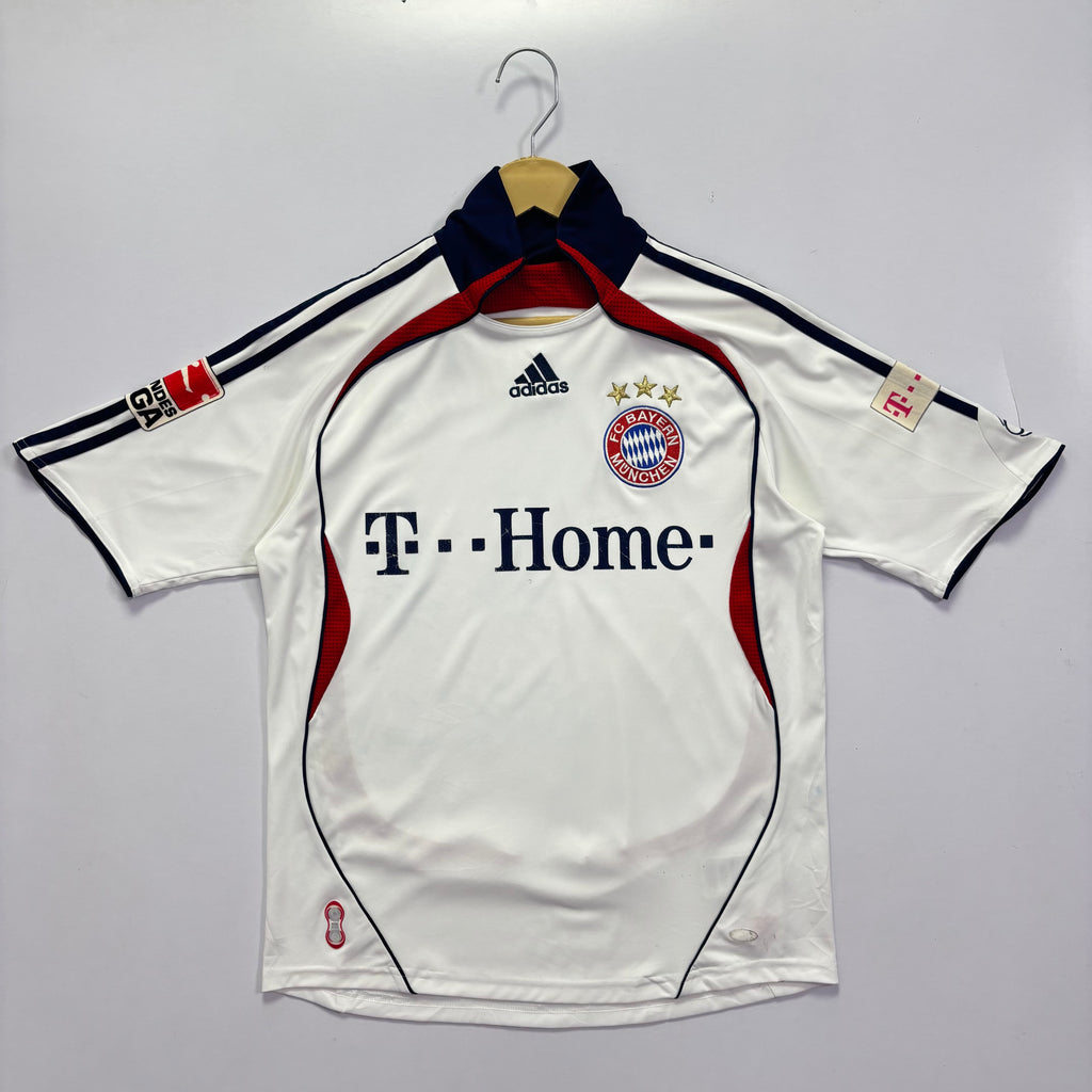 FC Bayern 2006 Home