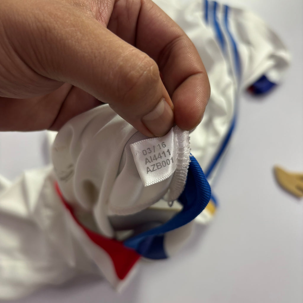 Olympique Lyonnais 2016 Home
