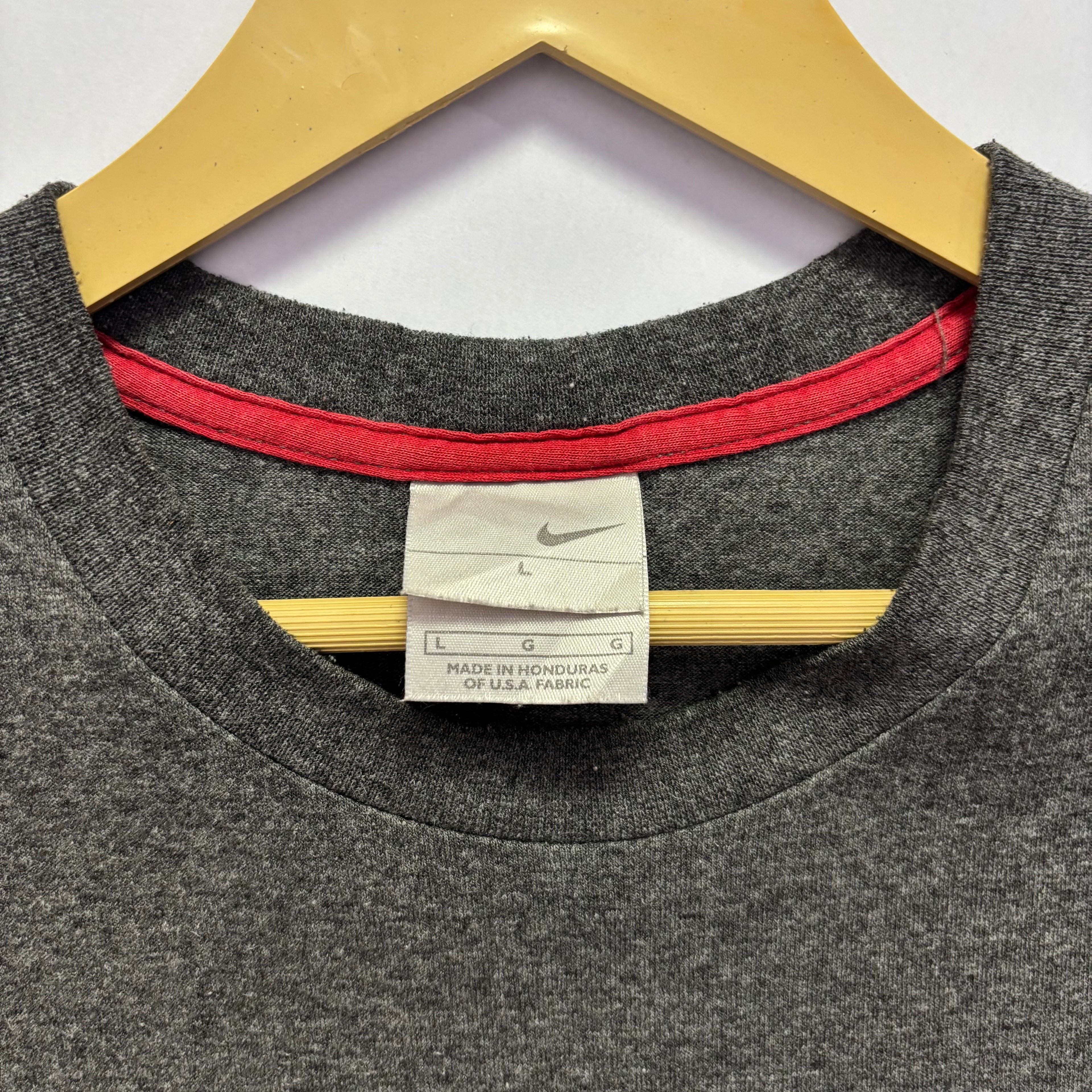 Y2K Nike Graphic Tee