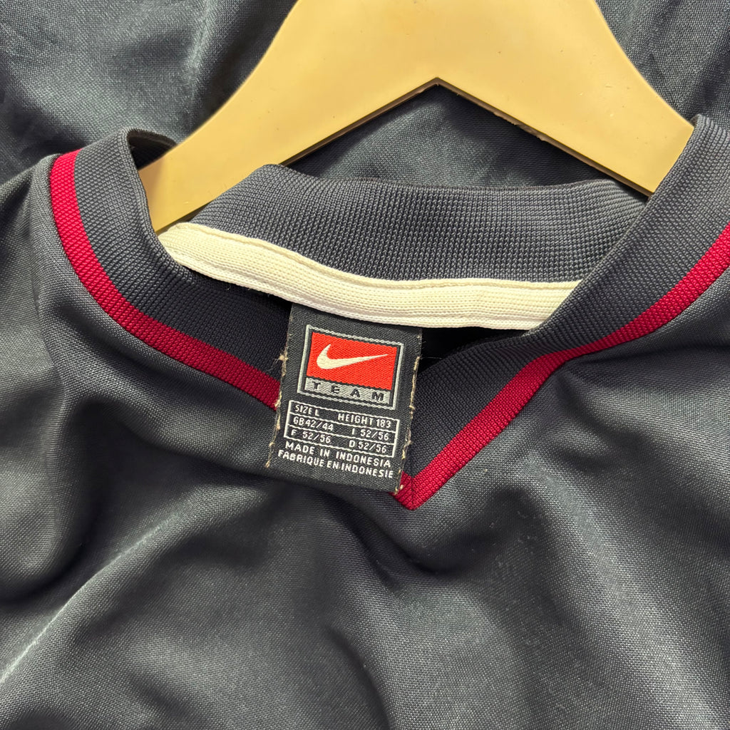 Vtg. Nike Side Swoosh Polyester T-Shirt