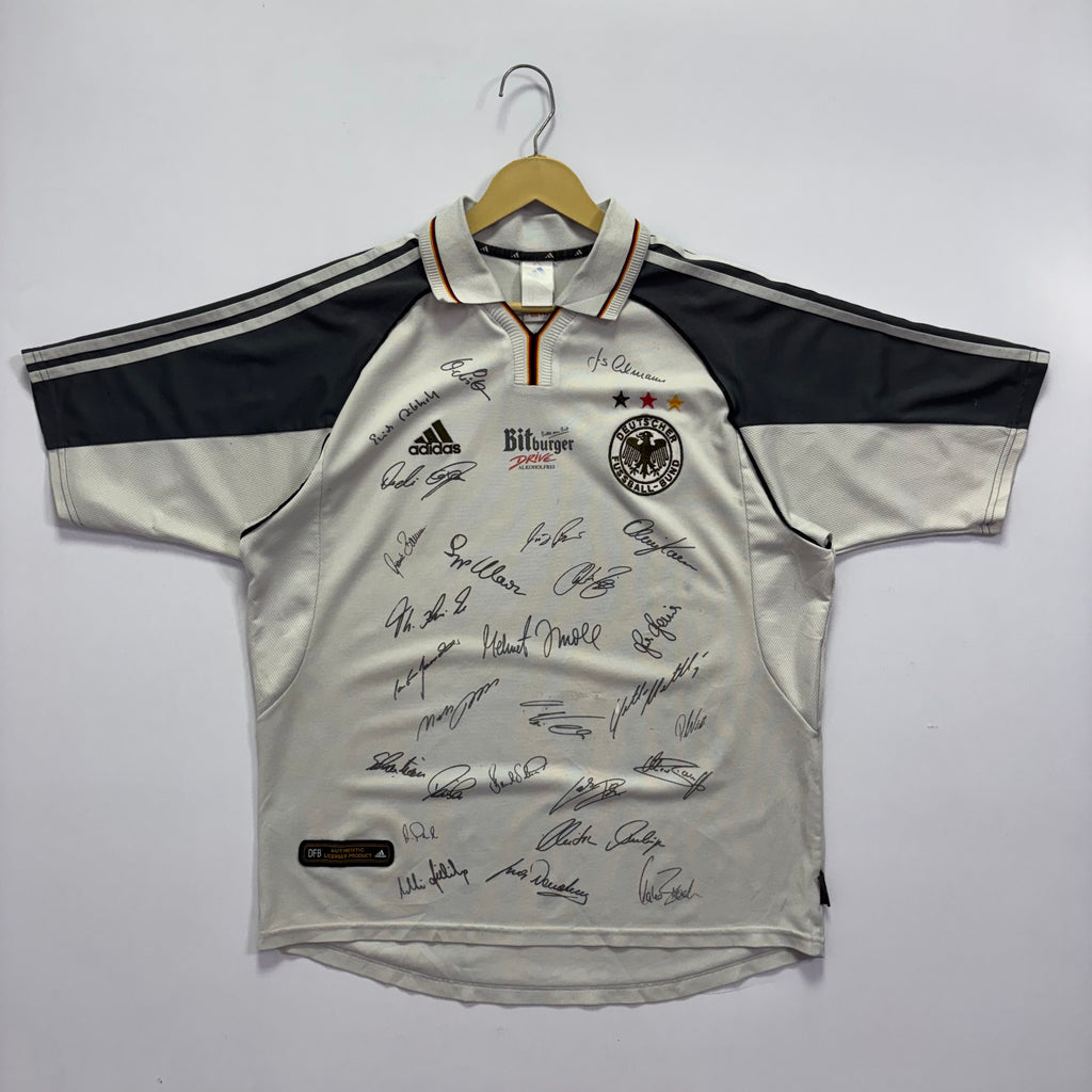 Germany 2002 ‘Squad Singed’ Home