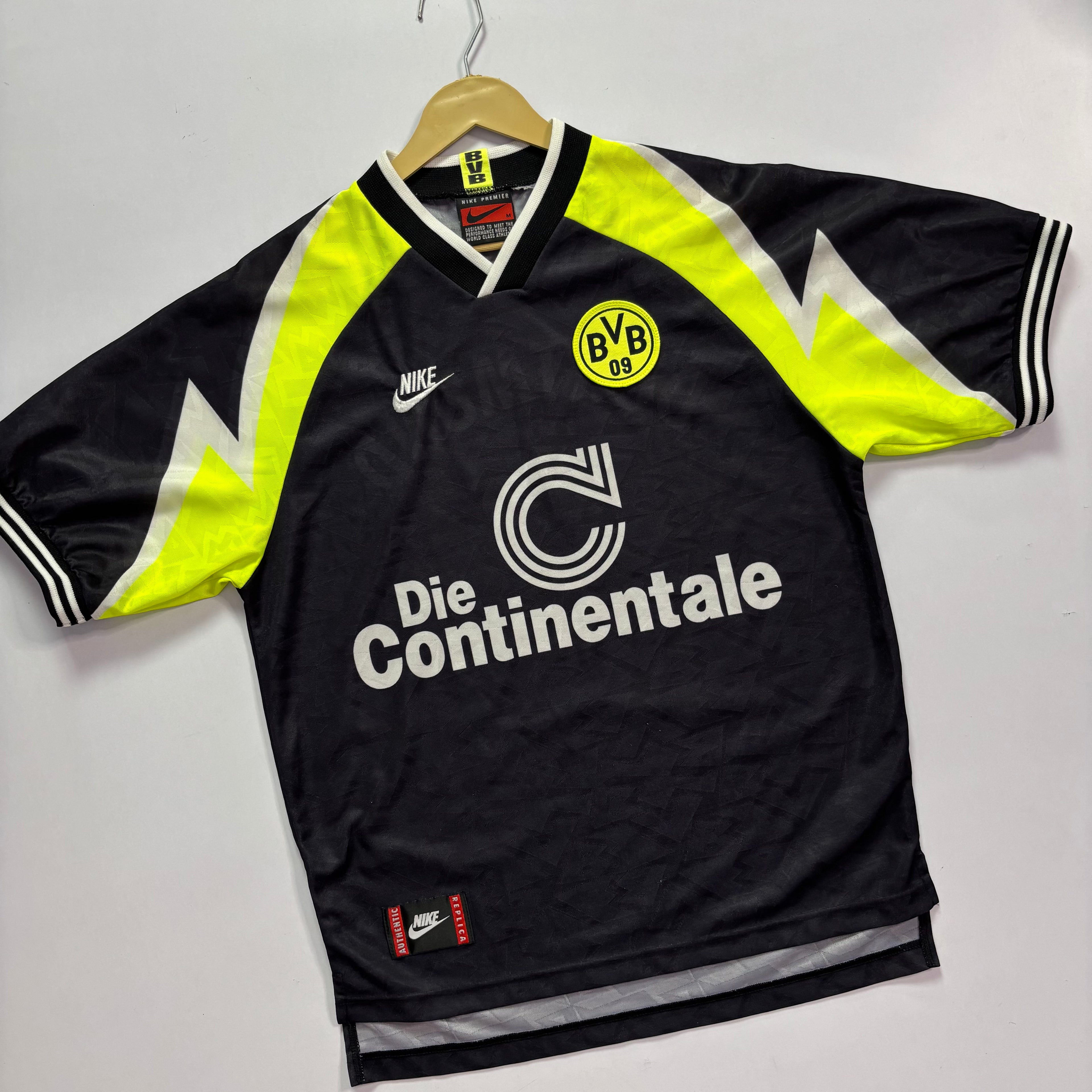 Borussia Dortmund 1995 Away Jersey