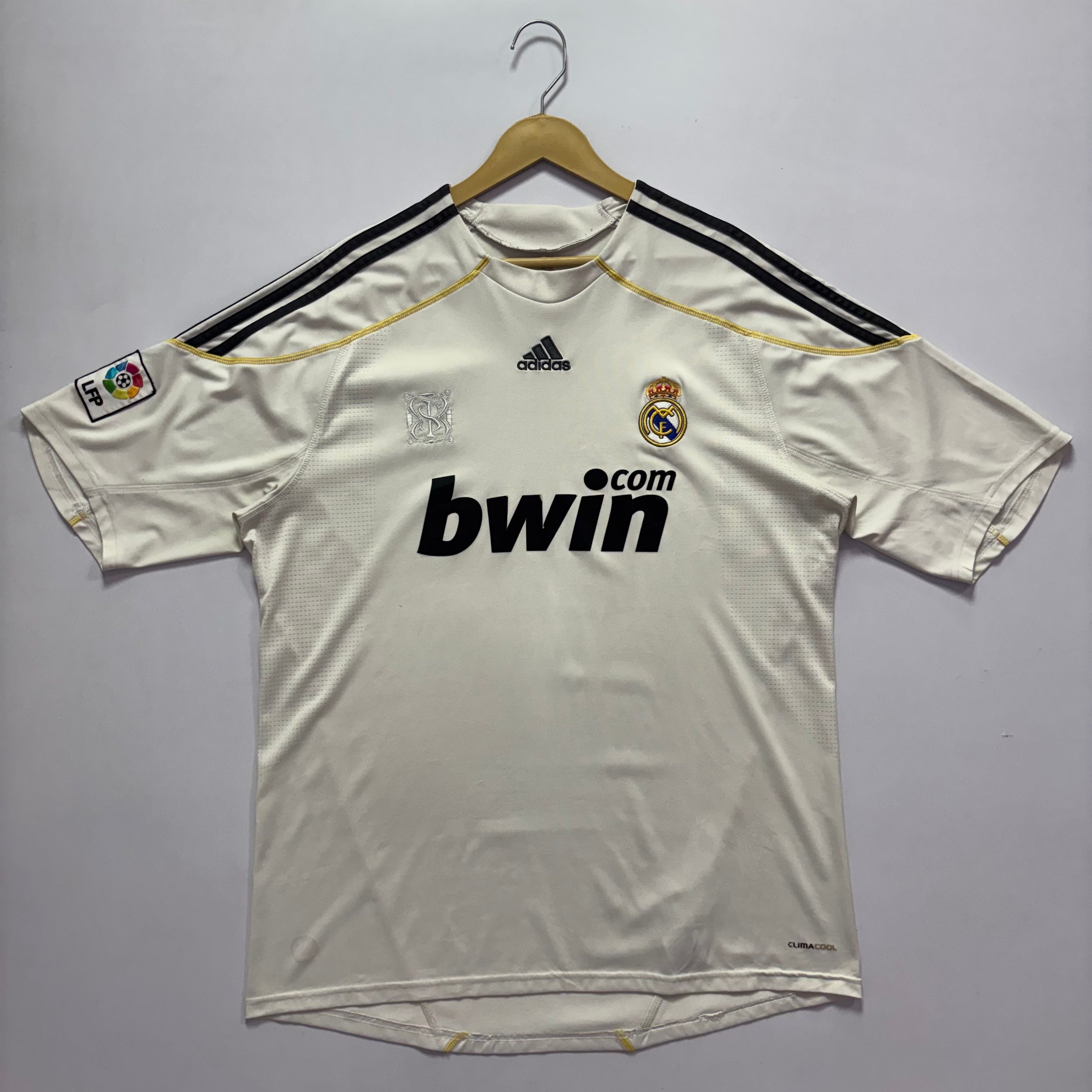 Real Madrid 2009 Home Jersey