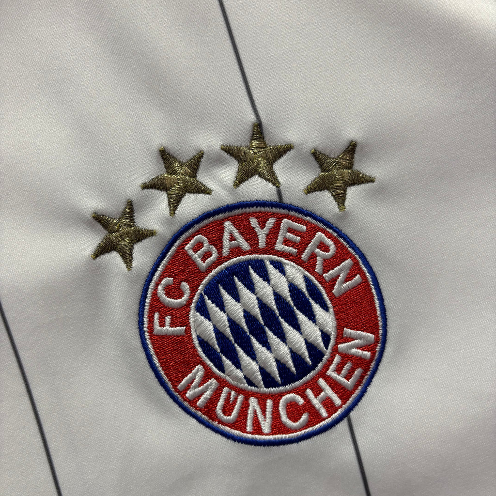 FC Bayern Munich 2009 Thrid Jersey