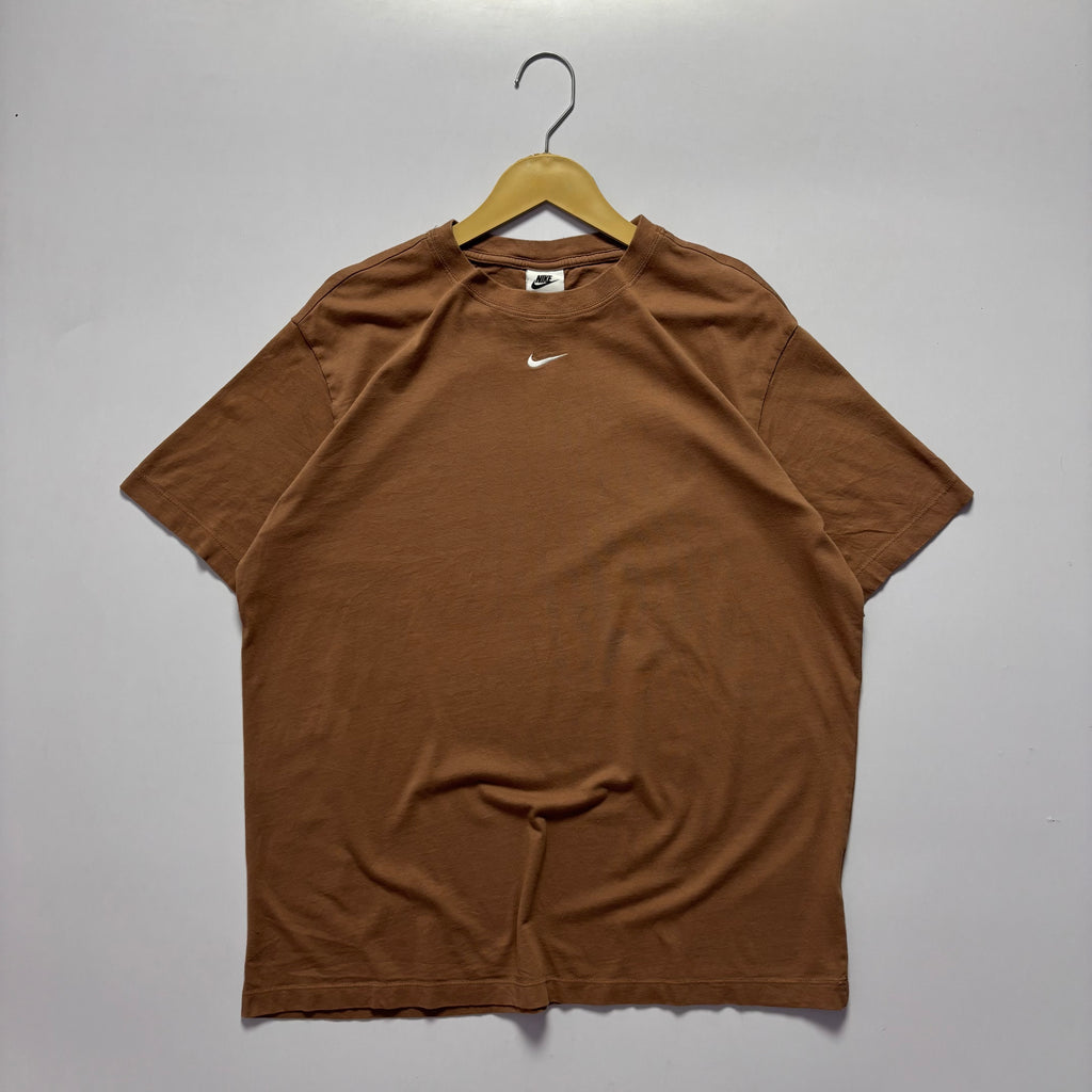 Nike Small Mid Swoosh T-Shirt