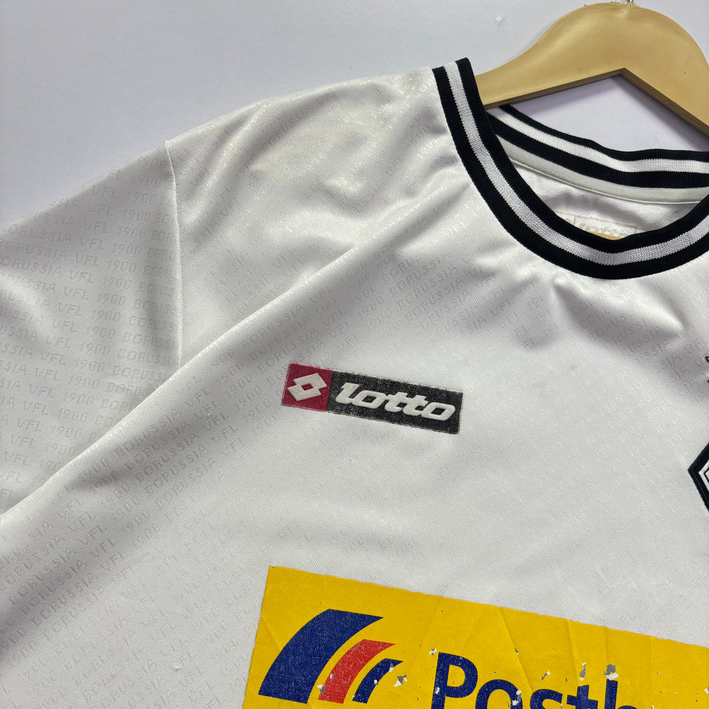 Borussia 2010 home