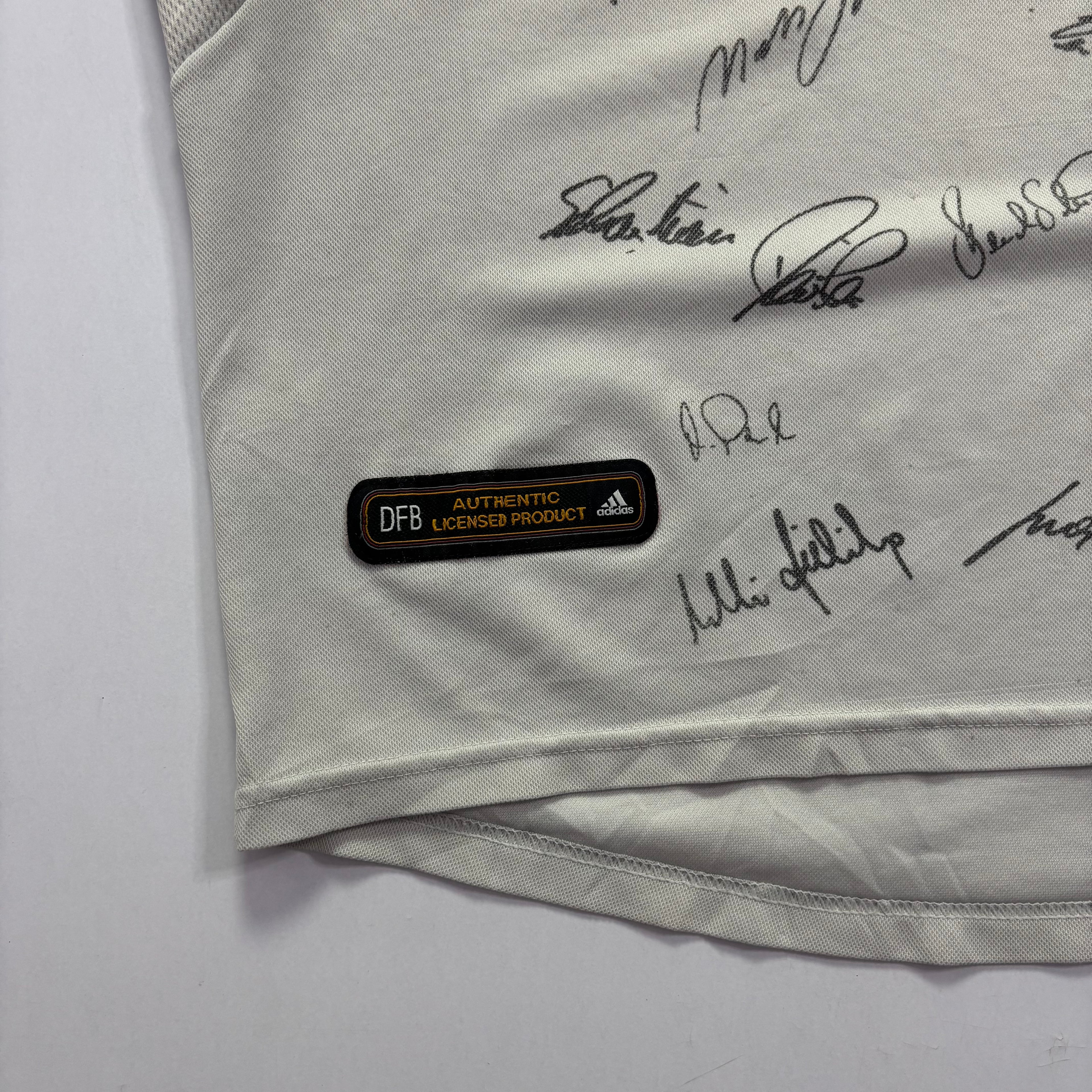 Germany 2002 ‘Squad Singed’ Home