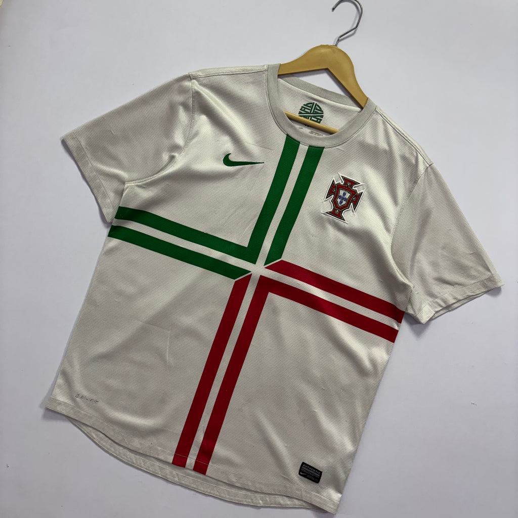 Portugal 2012 Away