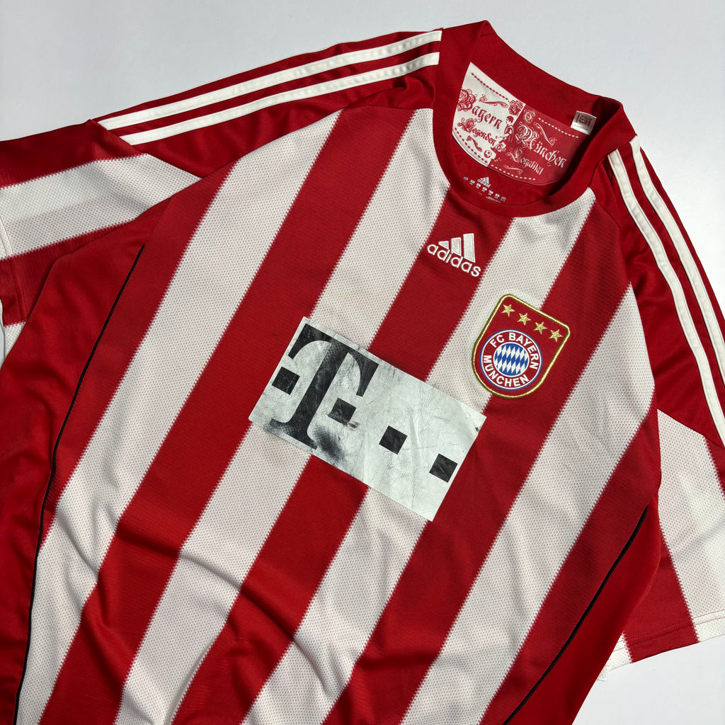 FC Bayern Munich 2011 Home Jersey