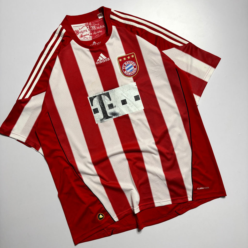 FC Bayern Munich 2011 Home Jersey