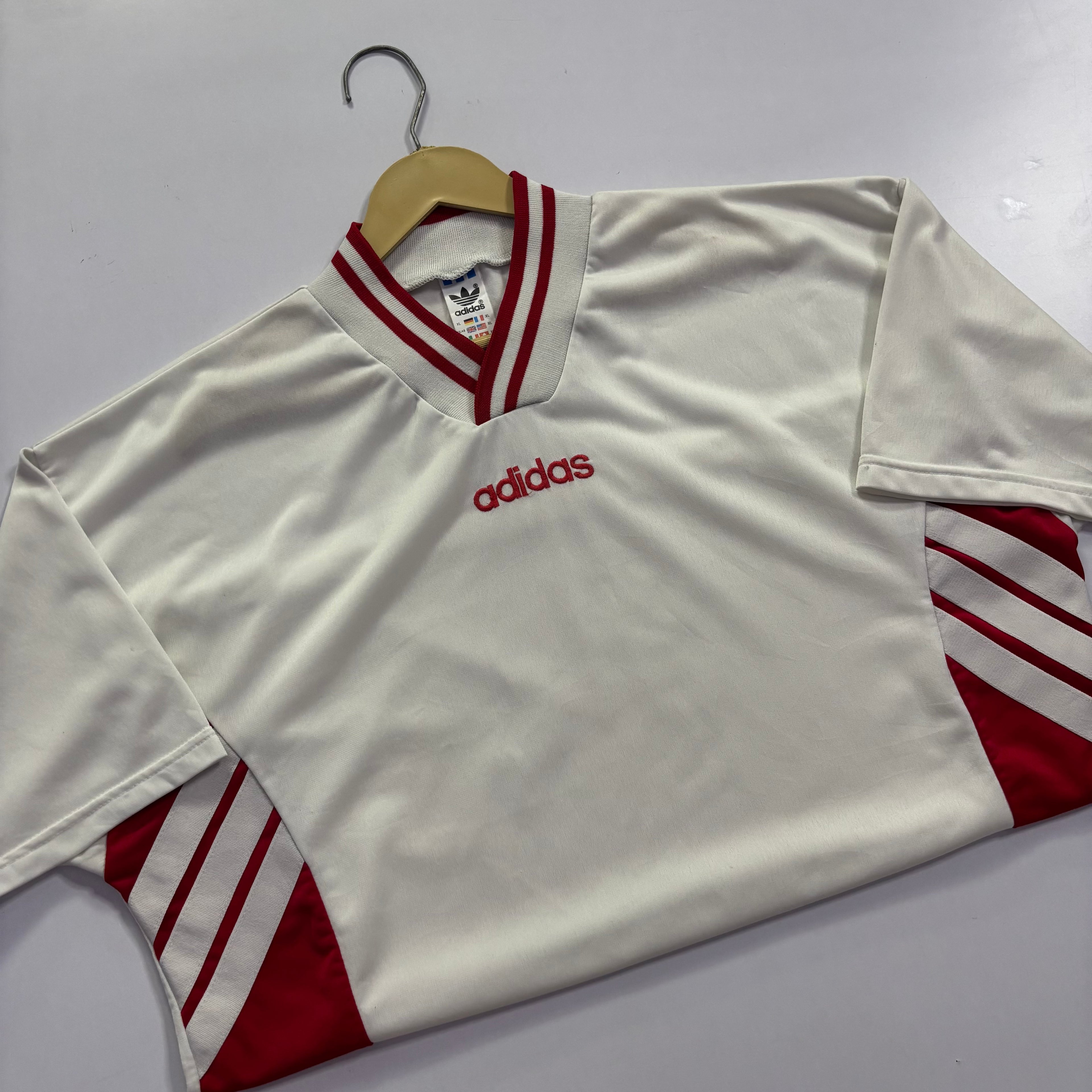 90’s Center Logo Adidas Jersey