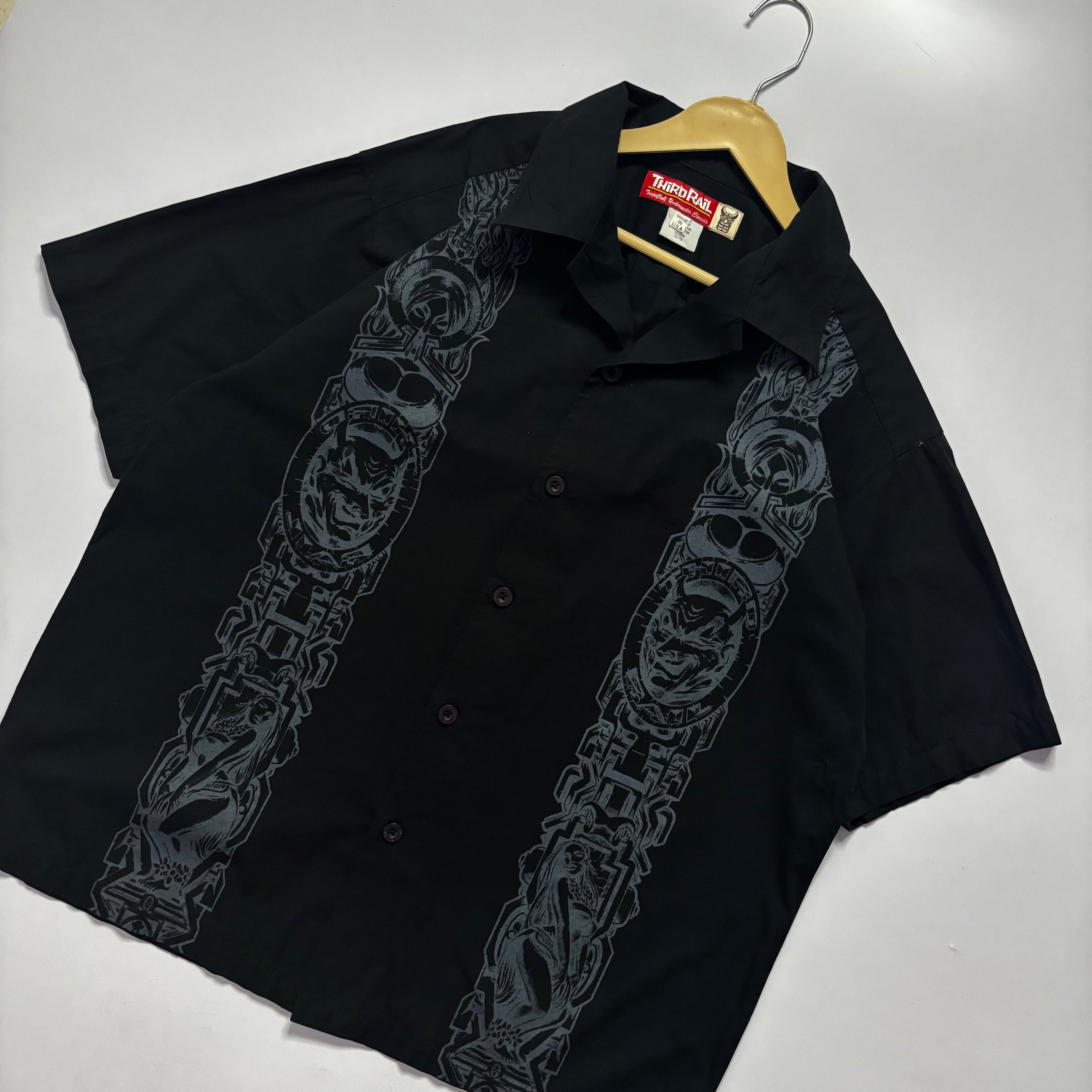 Vtg. 1990s Third Rail Shirt