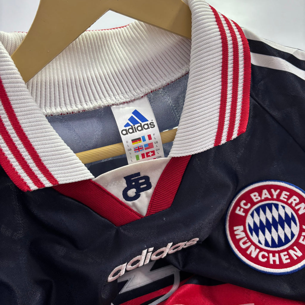 Fc bayren 1997 Home