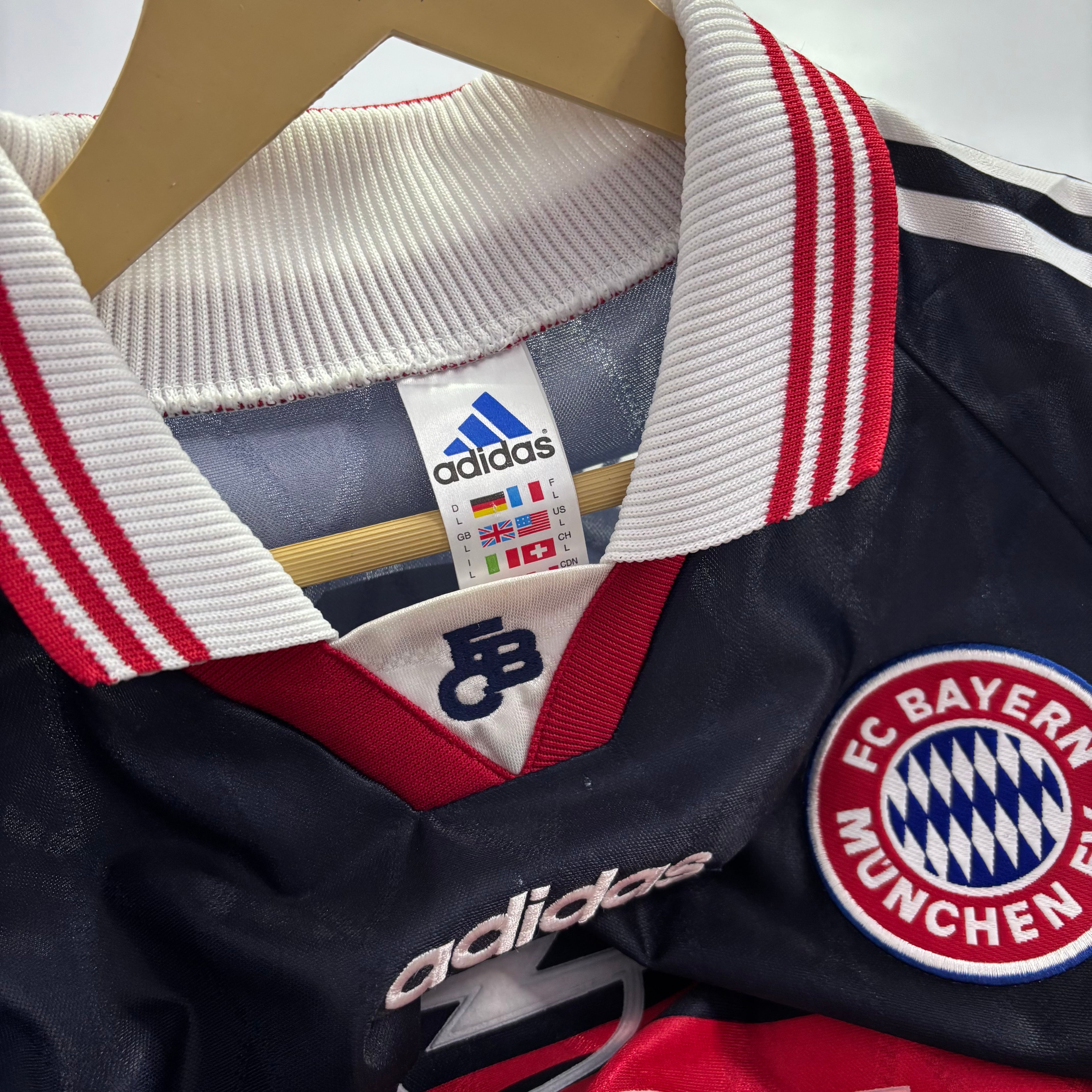 Fc bayren 1997 Home