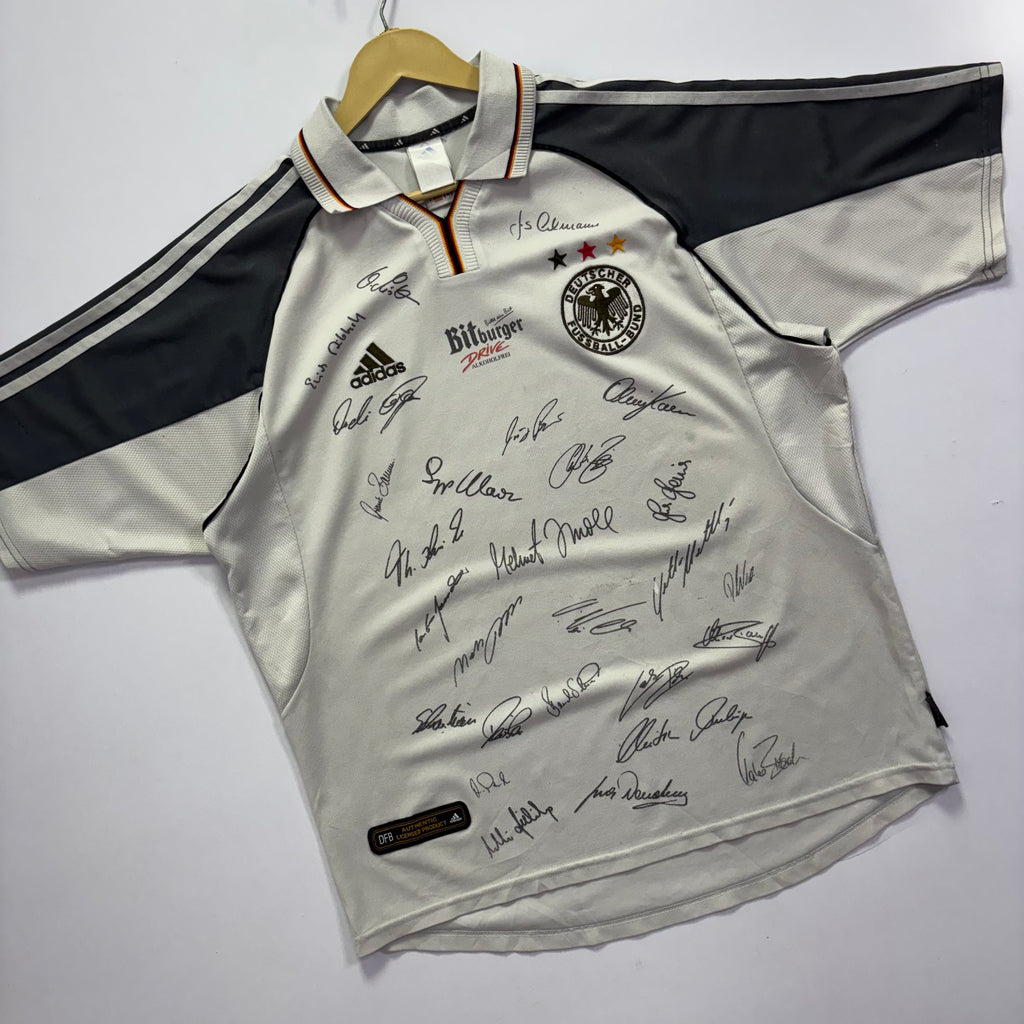 Germany 2002 ‘Squad Singed’ Home