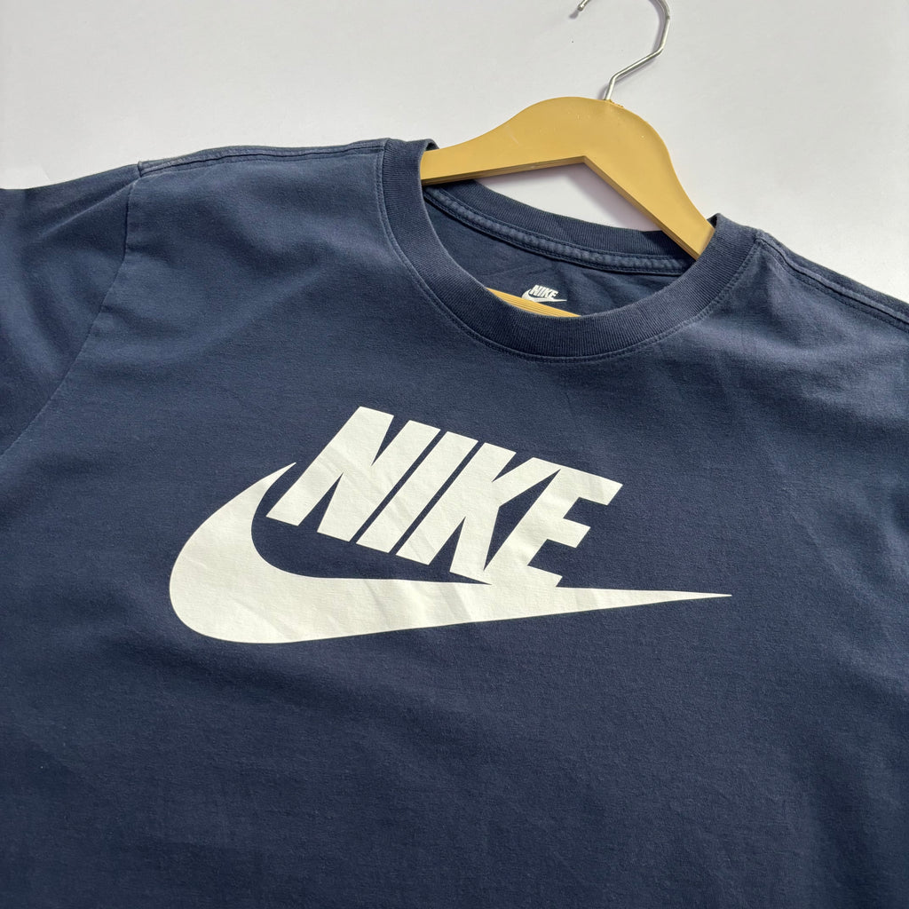 Nike Swoosh Tshirt