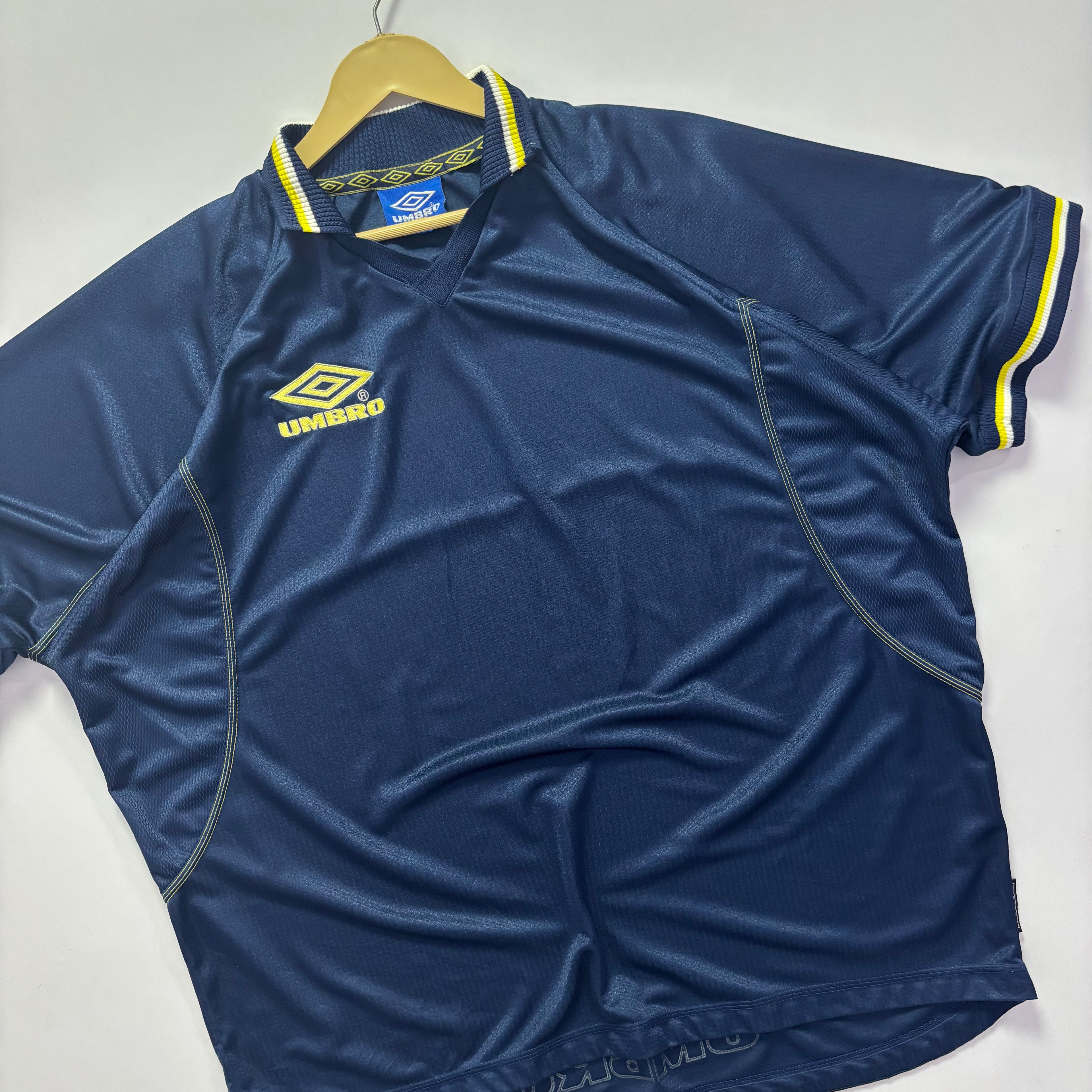 Vtg. 90’s Umbro Polyester T - Shirt